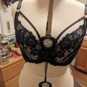Pour Moi India Bold Embroidery Non-Padded Bra in Black
